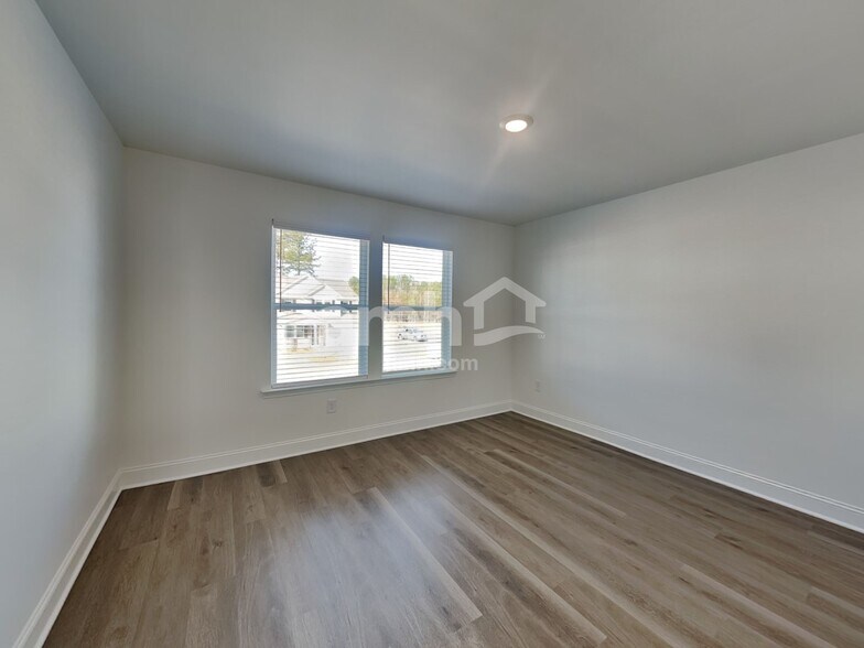 Building Photo - 1499 Aquamarine Dr