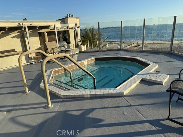 Building Photo - 1400 E Ocean Blvd