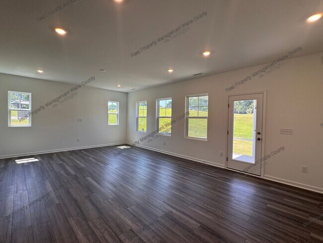 Building Photo - 254 Snowfield