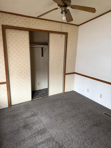 Building Photo - 905 W 37th Ave