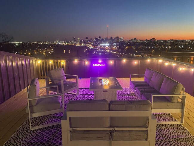 Building Photo - 12B Fern Ave