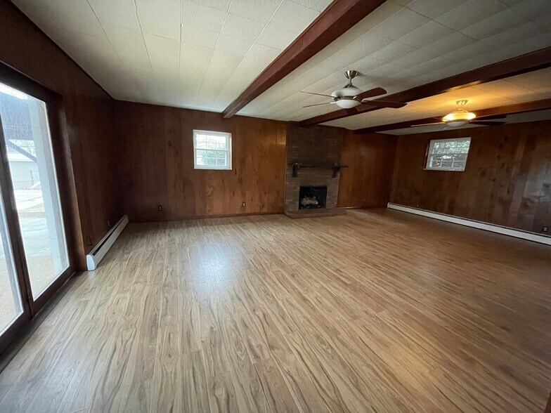 Building Photo - 1155 Dogwood Ridge Rd