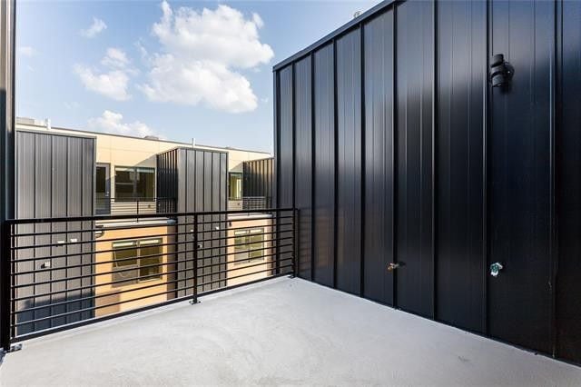 Building Photo - CEDARS COURT TOWNHOMES