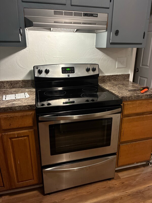 Building Photo - 729 16th St