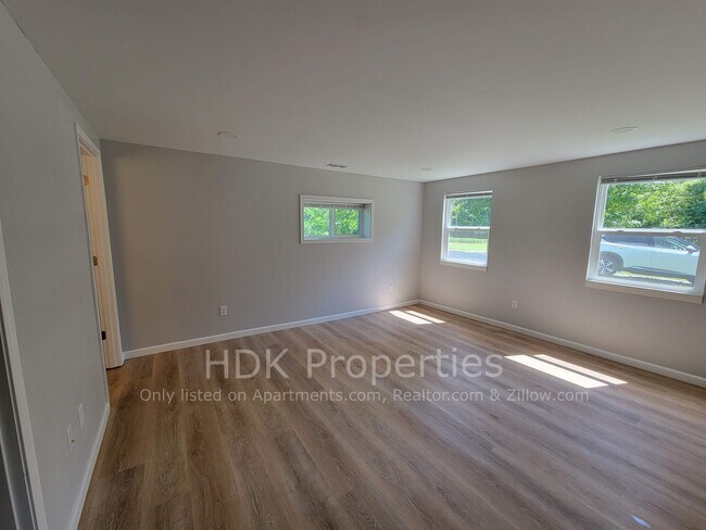 Primary bedroom - 1566 Sugar Grove Rd