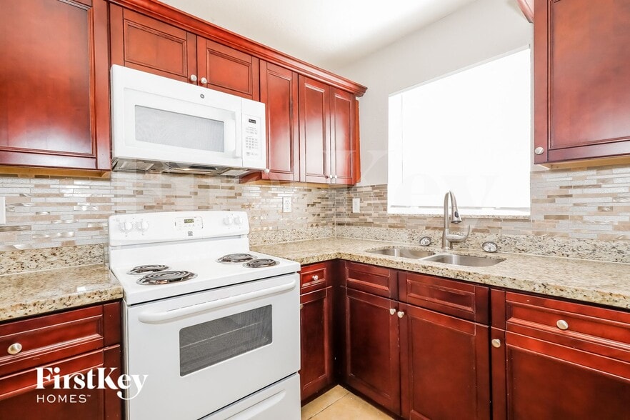 Building Photo - 1345 NW 188th St