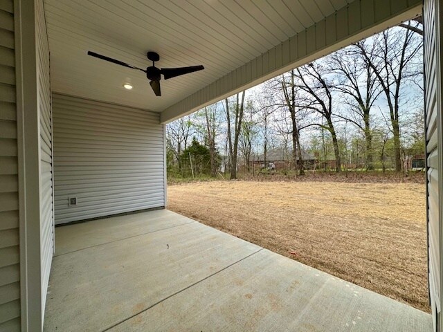 Building Photo - 5 Stoneleigh Ln