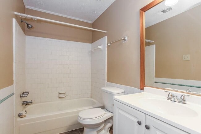 Building Photo - 7406 San Simeon Dr