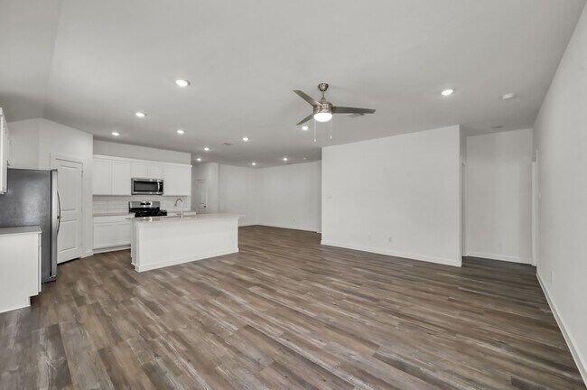 Building Photo - 647 Delicate Arch Dr