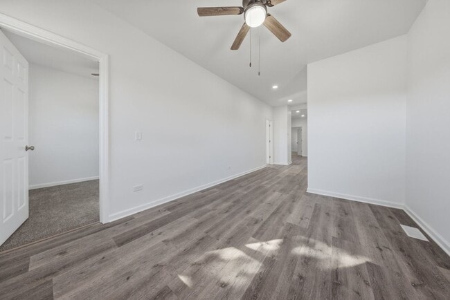 Building Photo - 835 Bishop Ave