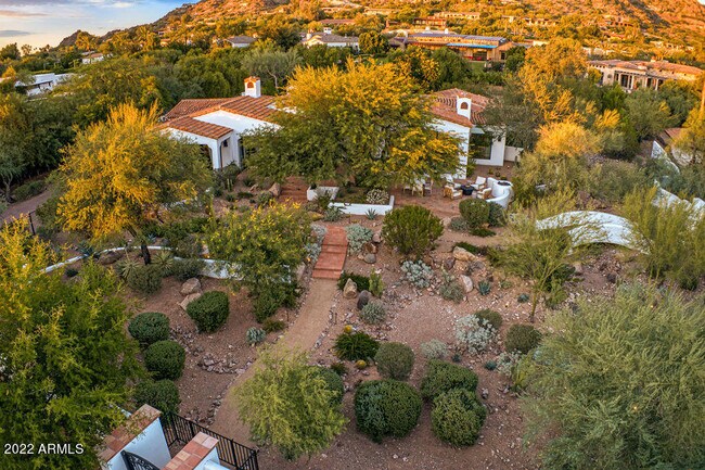 Building Photo - 6723 N Desert Fairways Dr