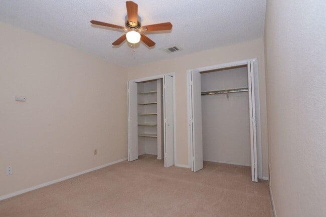 Building Photo - 12206 Alderbrook Dr