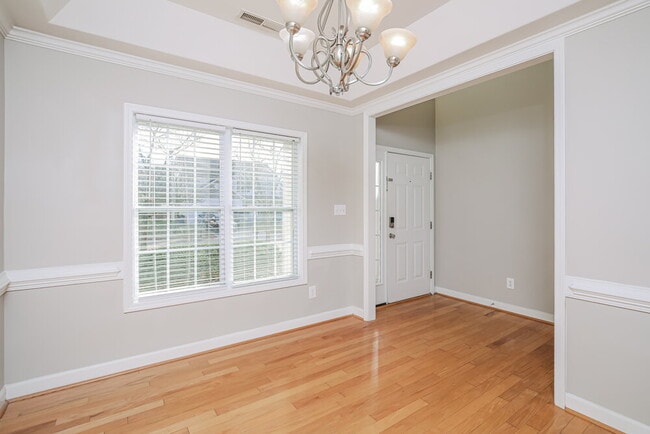 Building Photo - 1214 Braemar Highland Dr