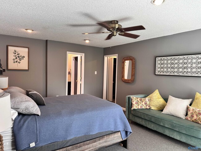 Building Photo - 701 Fagan Springs Dr SE