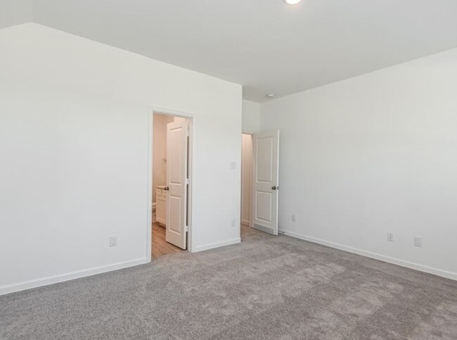 Building Photo - 526 Dry Fork Ln