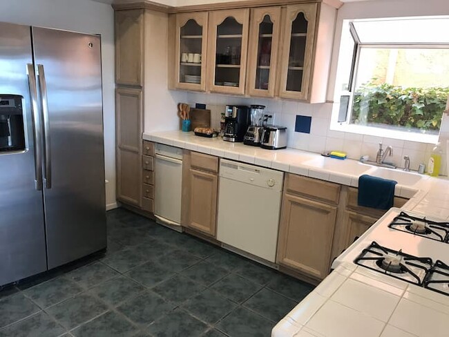 Kitchen 3 bedroom - 117 Bay Shore Ave