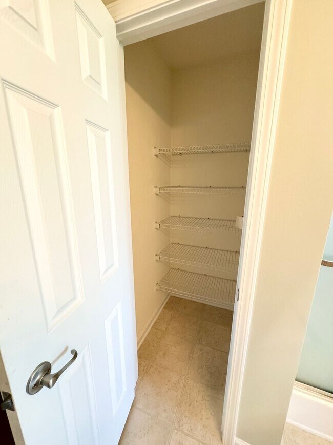 Building Photo - Like New 3 Bedroom & 2 Bath pond front home in Hillsborough! Enjoy the Community Pool, Playground...