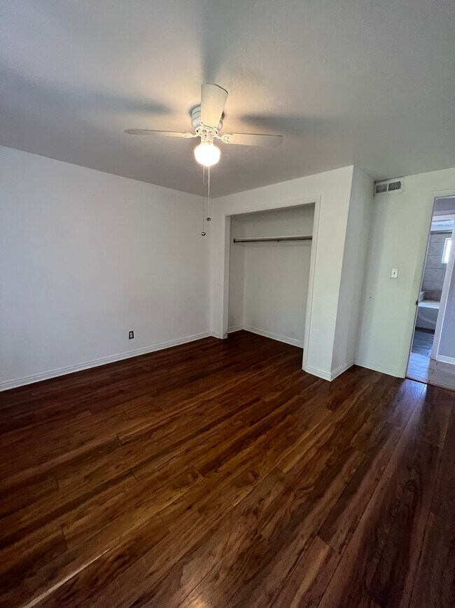 Building Photo - Dog Friendly Home in Heber!