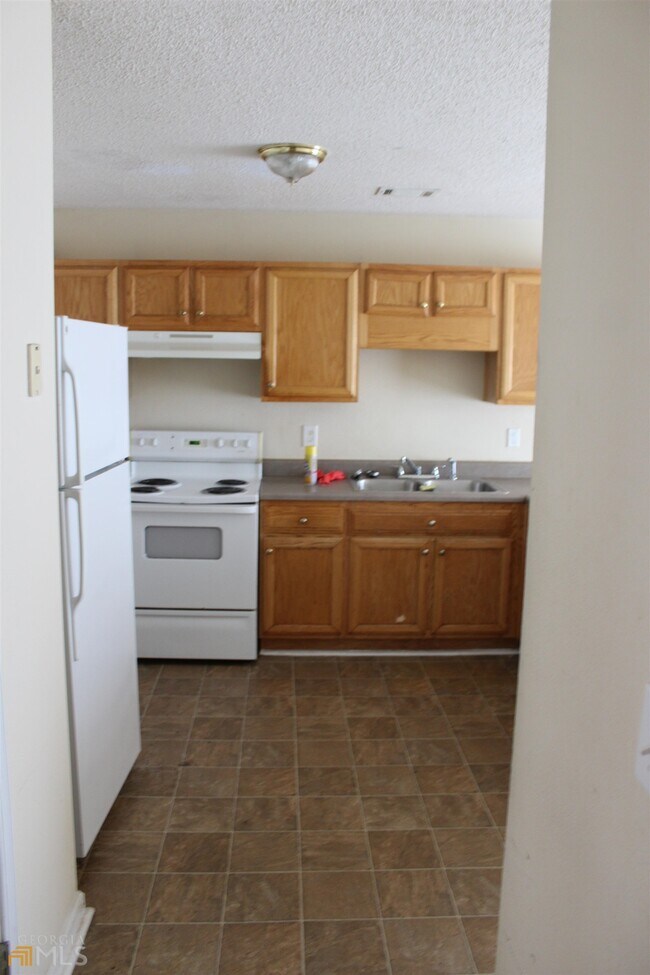 Building Photo - 6008 Creekerton Blvd