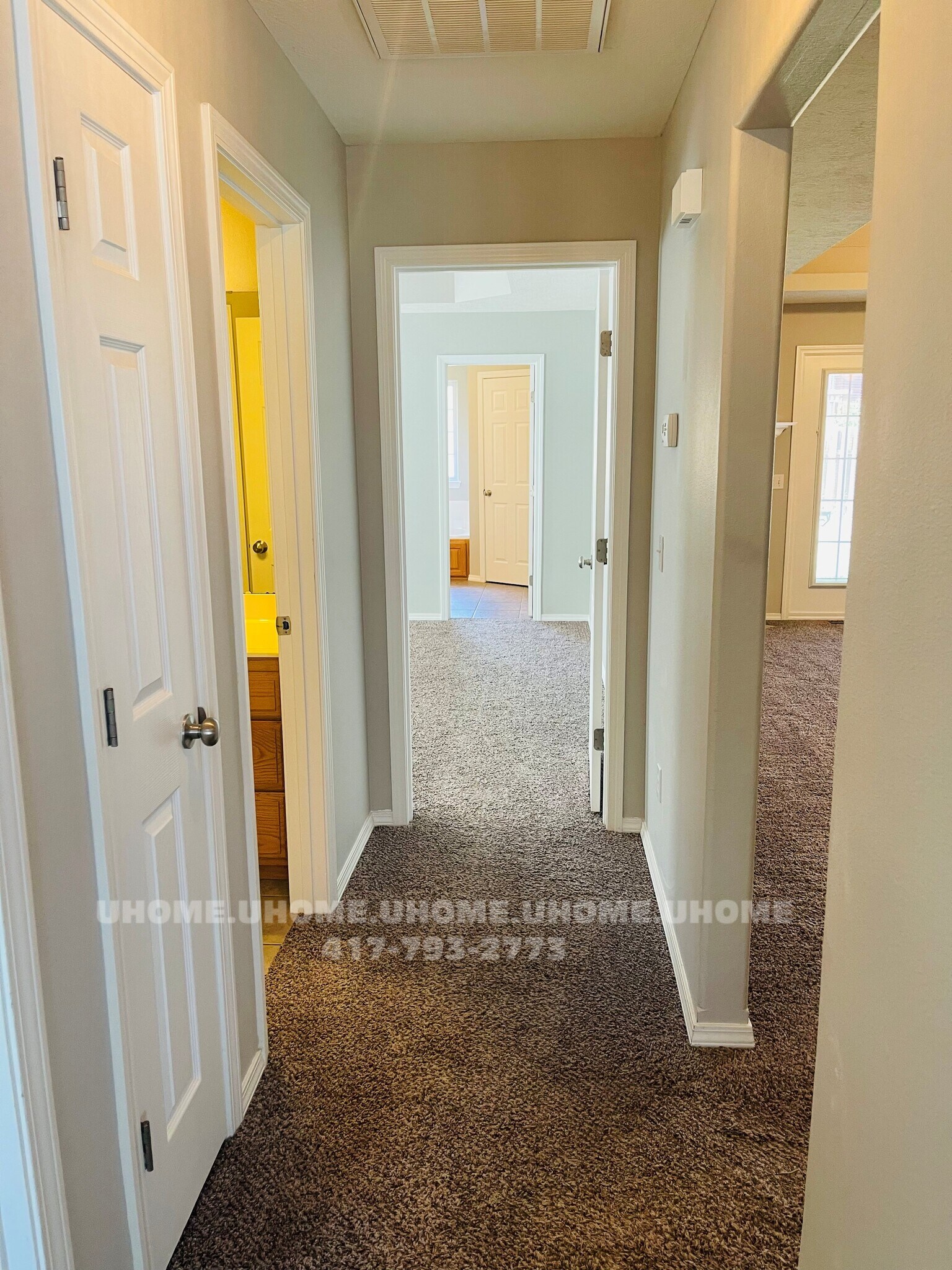 Building Photo - 3841 W Rockwood St