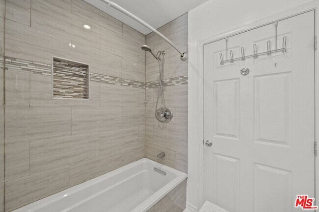 Building Photo - 6712 Cedros Ave