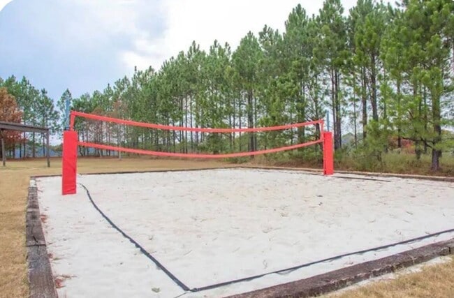 Building Photo - 206 Town Center Dr