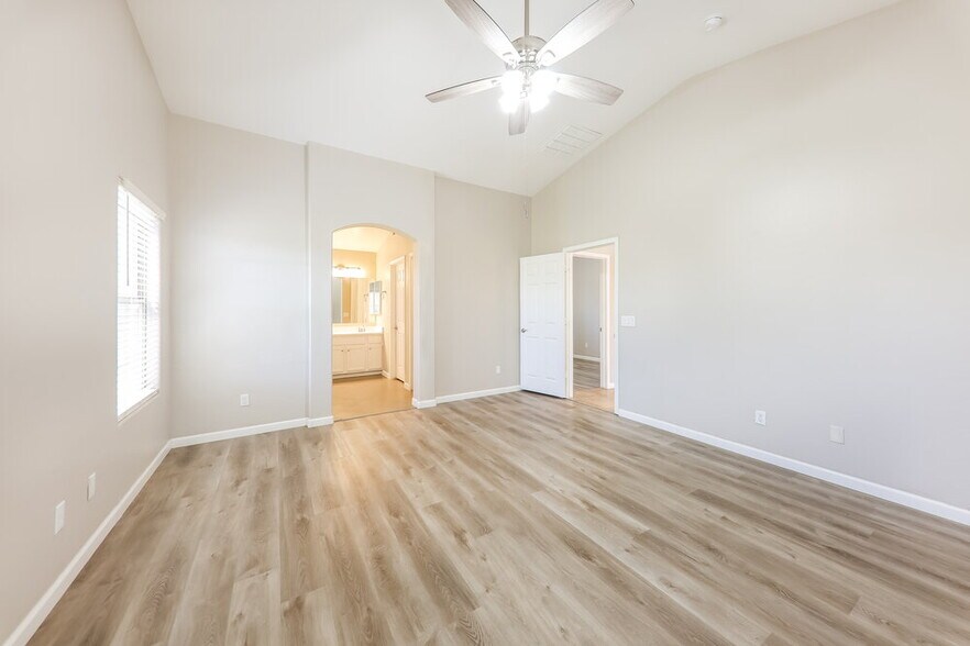 Building Photo - 3876 S Shiloh Way