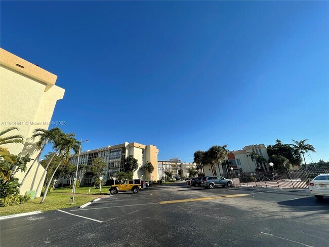 Building Photo - 701 Three Islands Boulevard