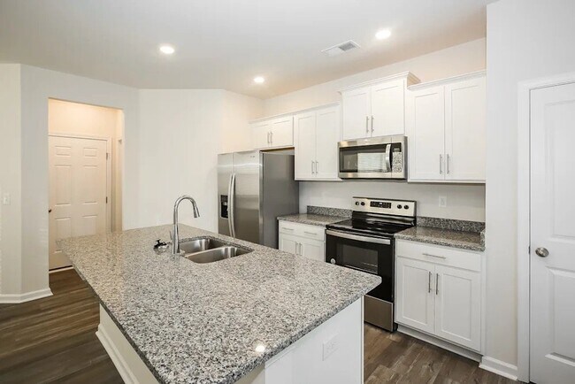 Building Photo - 11835 Brier Vlg Ln