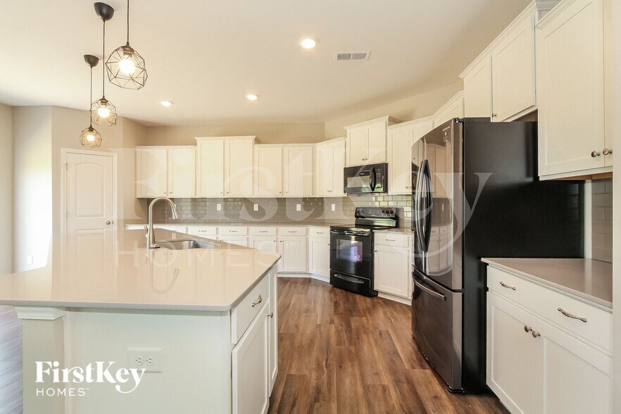 Building Photo - 3611 Cerelia Ln