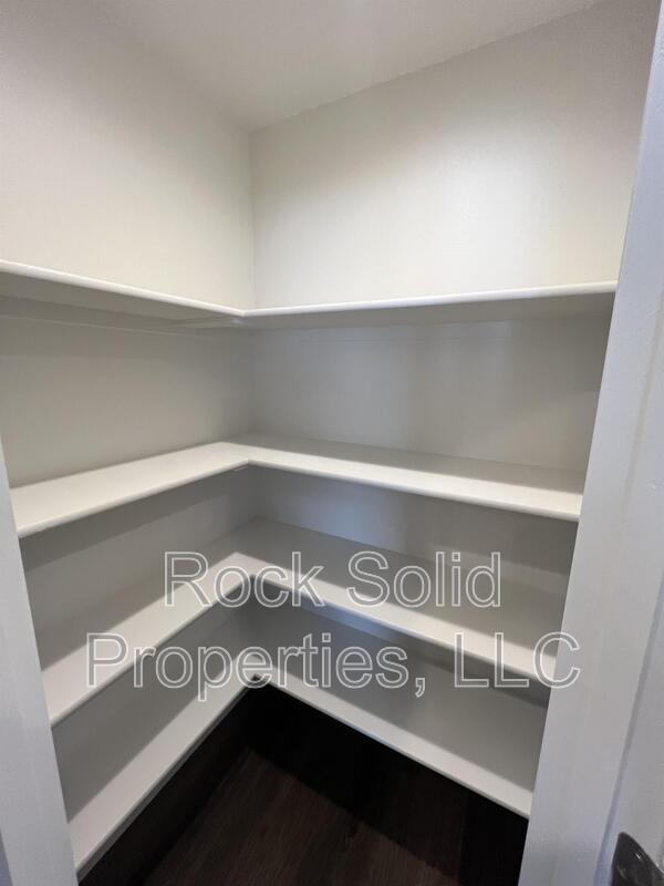 Building Photo - 1512 Danny Pl