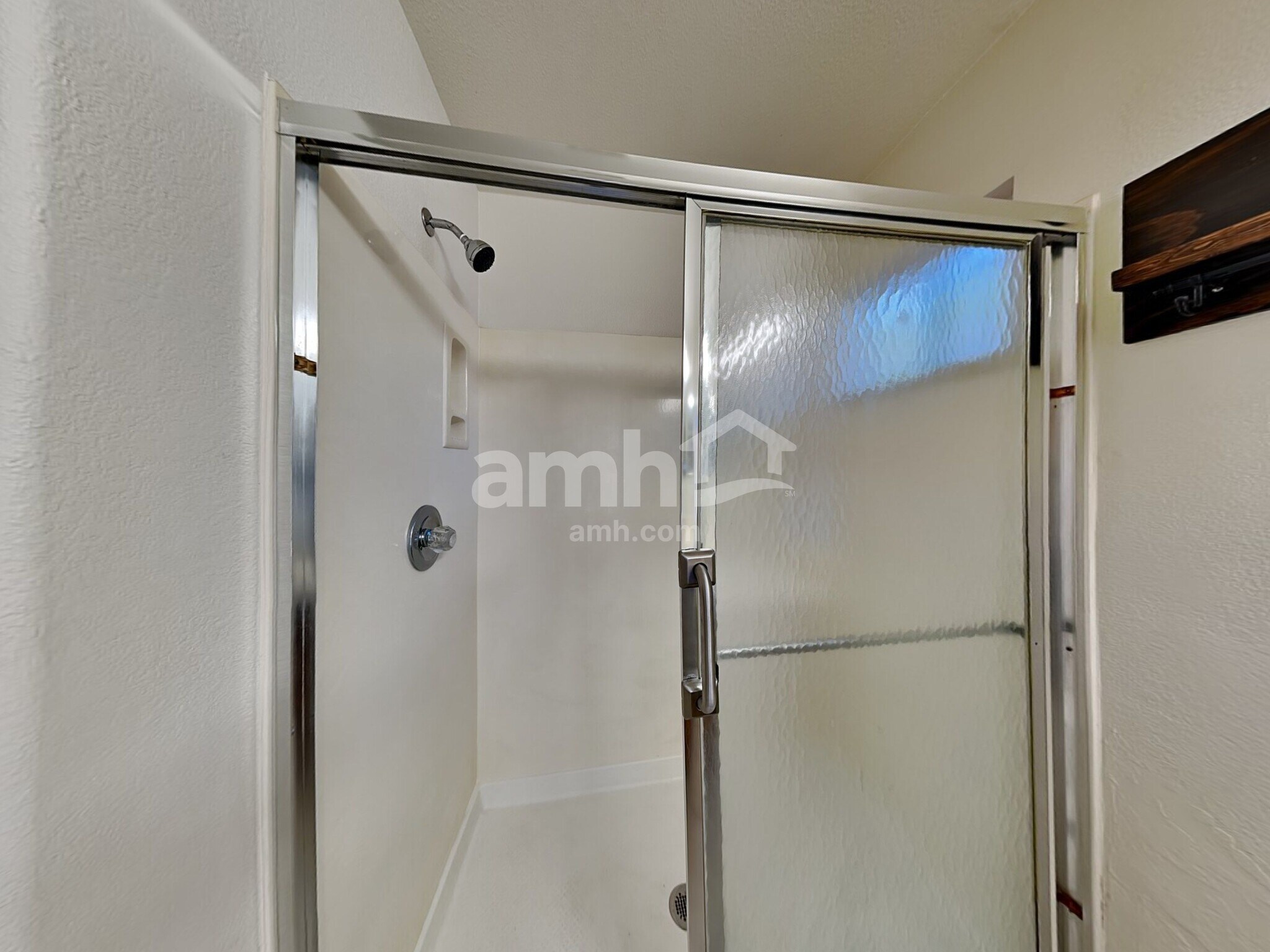 Building Photo - 1130 W Lark Dr