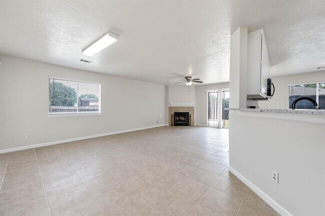 Building Photo - 16103 Purpleridge Ct