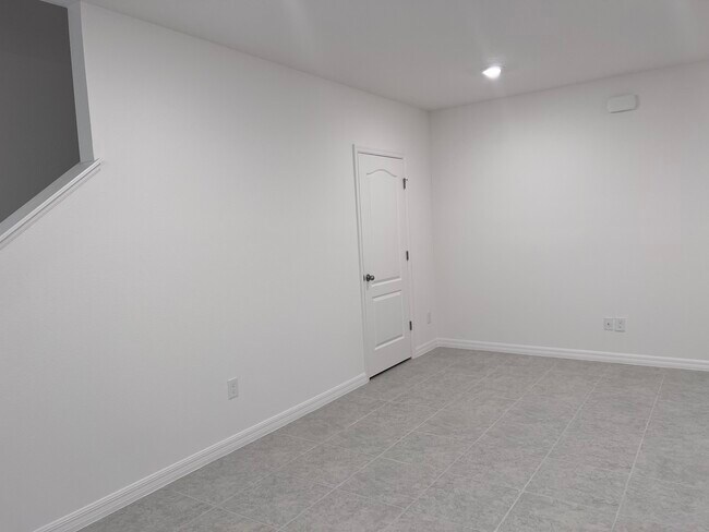 Building Photo - 3196 Penny Cove Ln