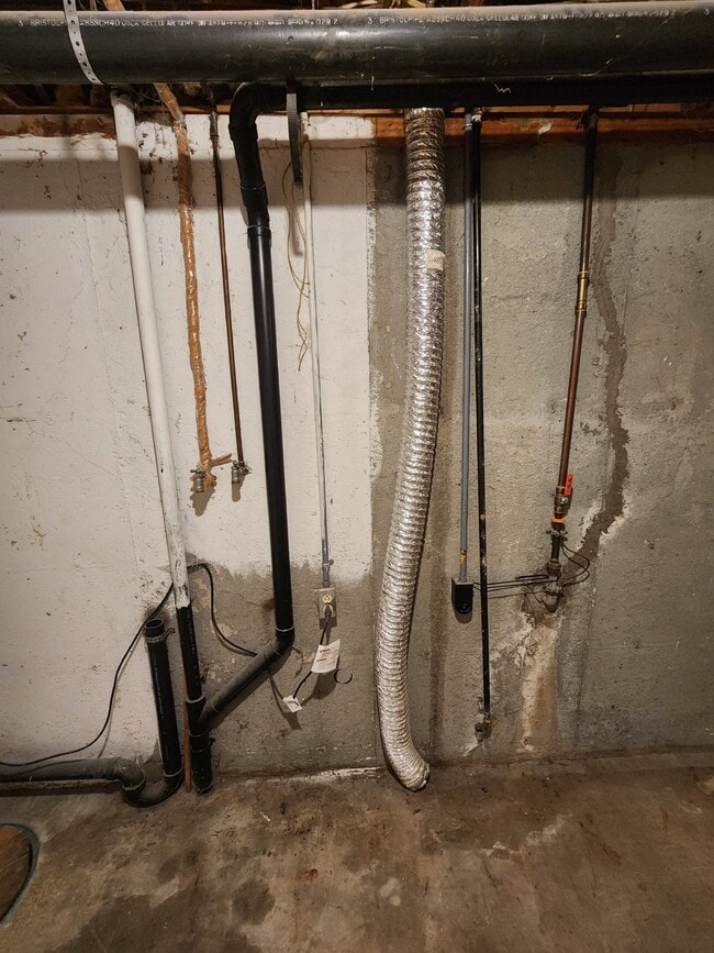 Building Photo - Very Large 3BR, 3BTH Near Black Bay Park in Post Falls