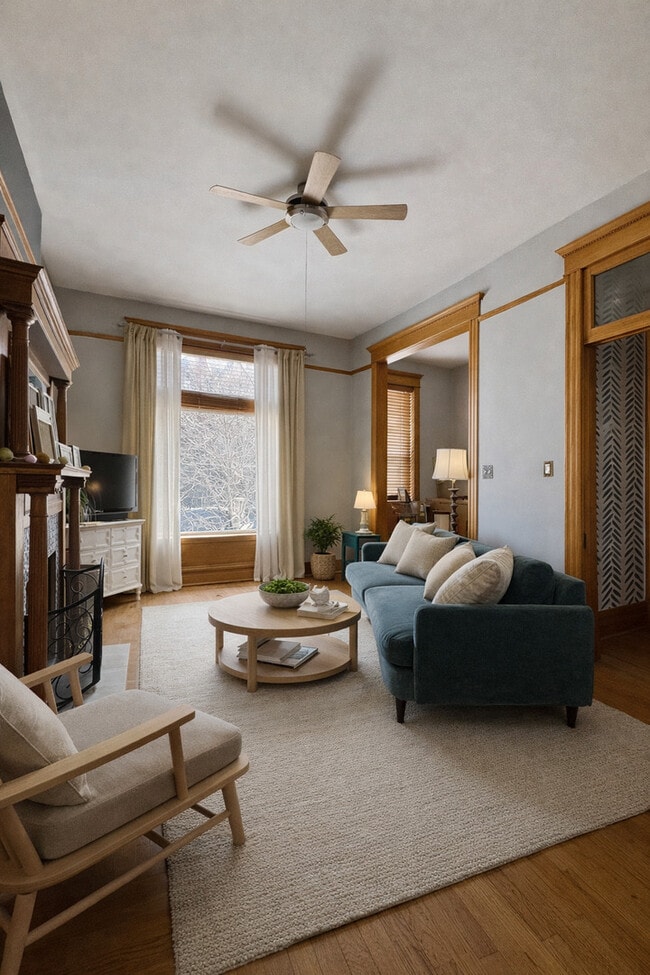 Building Photo - 4110 N Southport Ave