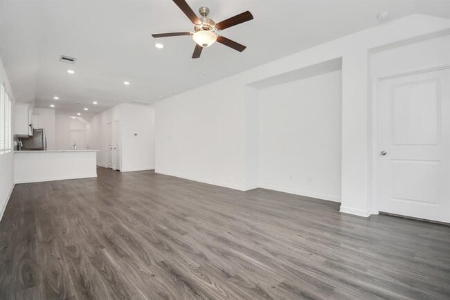 Building Photo - 11807 Kinlough Dr