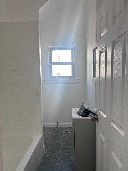 Building Photo - 181 Reynolds Ave