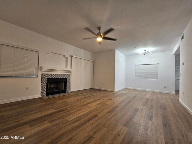 Building Photo - 15050 N Thompson Peak Pkwy