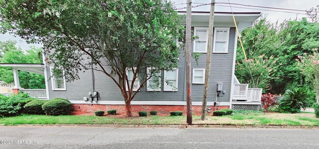 Building Photo - 2776 Herschel St
