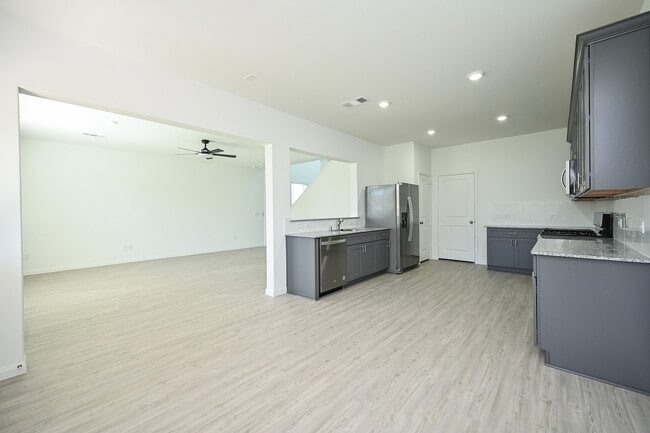 Building Photo - 23547 Autumn Harvester Dr