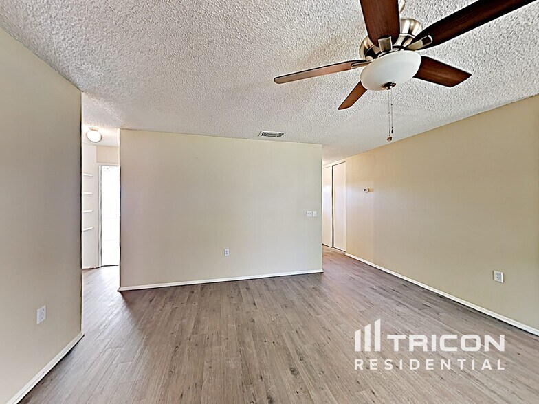 Building Photo - 16322 Puma Pass St