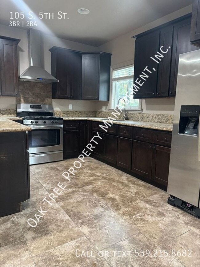 Building Photo - 105 S 5th St