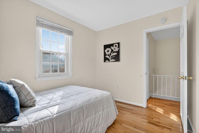 Building Photo - 6015 Ticonderoga Ct