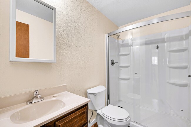 Building Photo - 26172 Center Dr