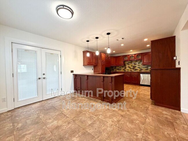 Building Photo - 23775 Cruise Cir Dr