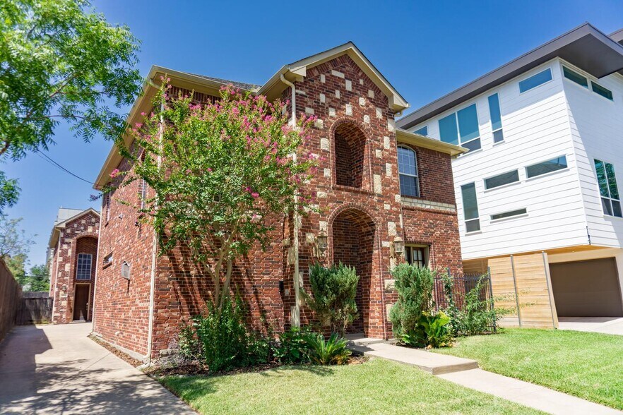 Building Photo - Luxurious Lower Greenville home walkable to shops & eateries