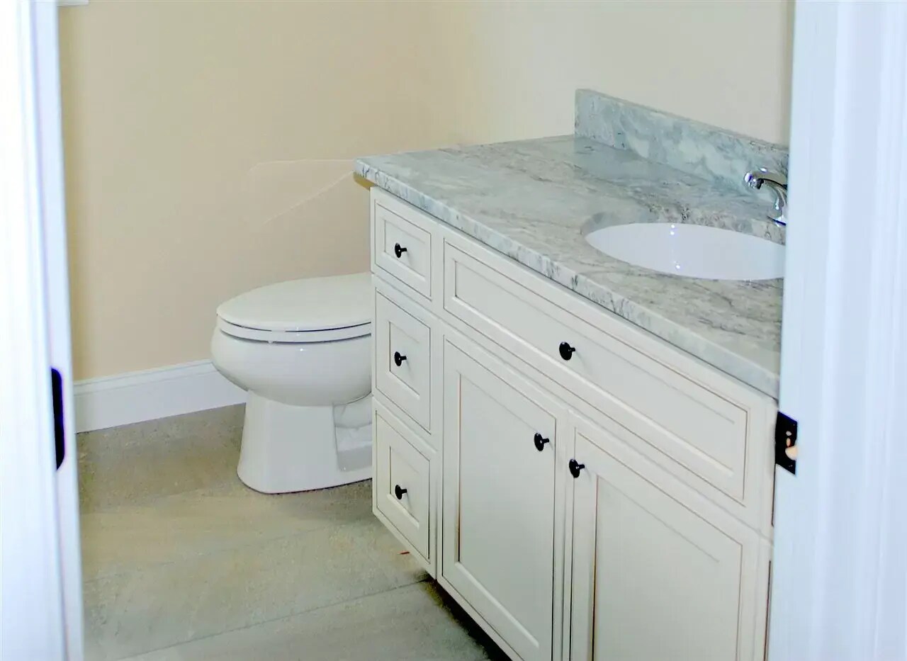 Guest Bathroom - 61 Webster St