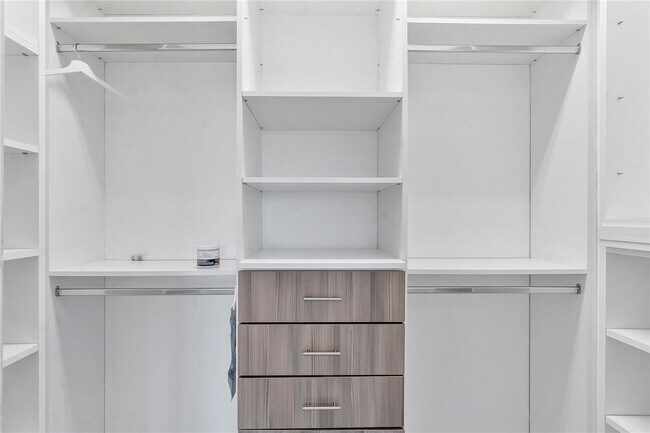 Building Photo - 12015 NW 83rd Pl