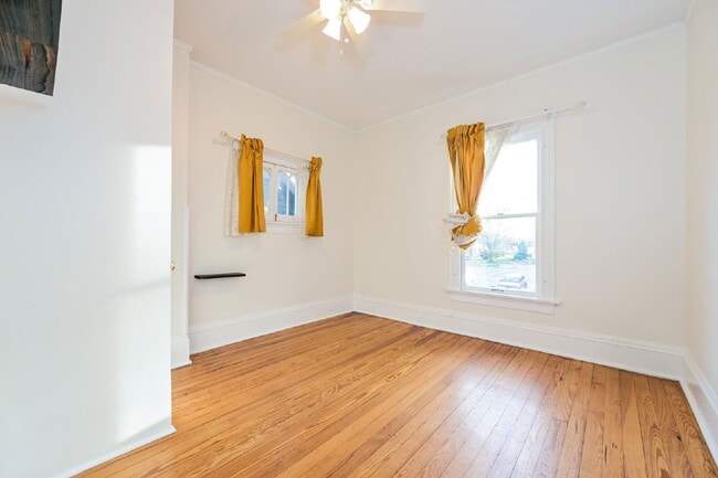 Building Photo - 1650 N Gaylord St